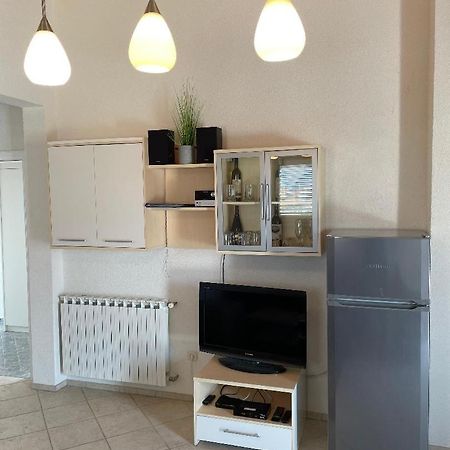 Apartment Gordana Vir Esterno foto